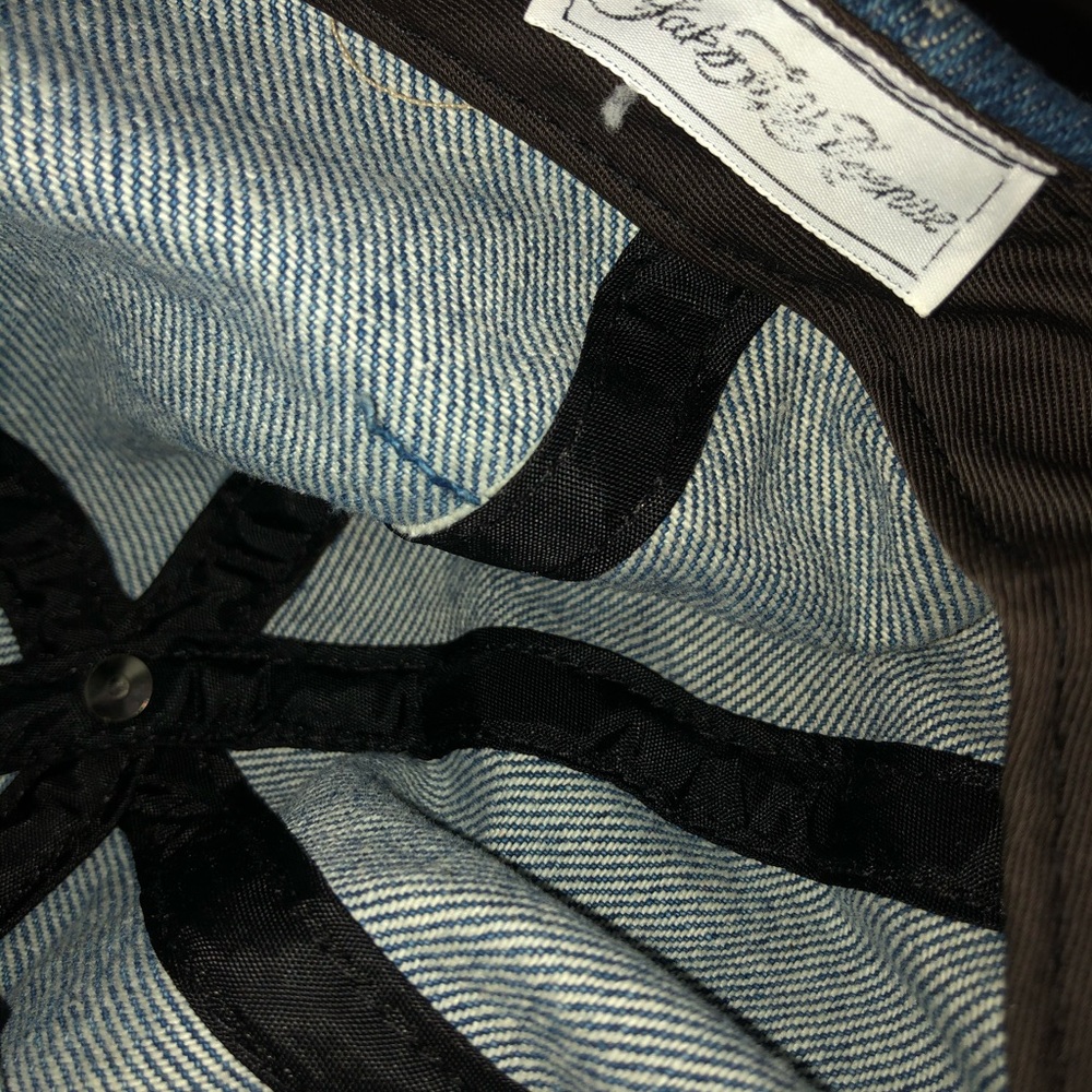 8/10 condition. - Picture 4 of 4